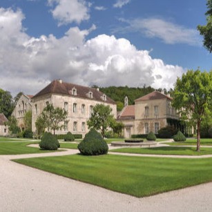 Hôtel Les Capucins 3***. Restaurant-maître restaurateur à Avallon en Bourgogne aux portes du Morvan Yonne.