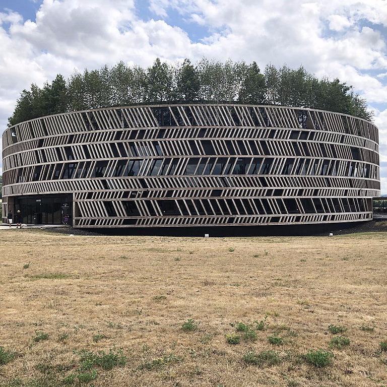 Hôtel Les Capucins 3***. Restaurant-maître restaurateur à Avallon en Bourgogne aux portes du Morvan Yonne.