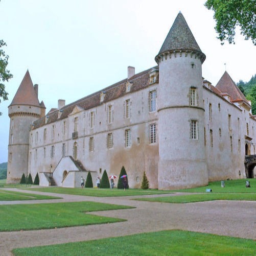 Hôtel Les Capucins 3***. Restaurant-maître restaurateur à Avallon en Bourgogne aux portes du Morvan Yonne.