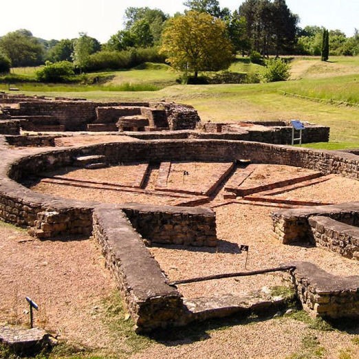 Hôtel Les Capucins 3***. Restaurant-maître restaurateur à Avallon en Bourgogne aux portes du Morvan Yonne.