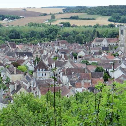 Hôtel Les Capucins 3***. Restaurant-maître restaurateur à Avallon en Bourgogne aux portes du Morvan Yonne.